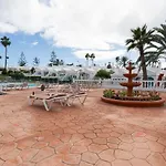 Spacious 2Br Bungalow Private Solarium & Pool